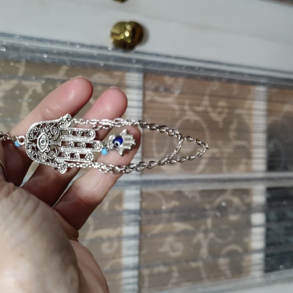 Hamsa Hand earrings with a turquoise bead - Picture 5 of 5